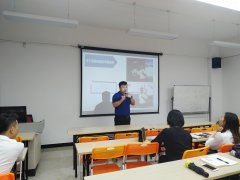 誠摯歡迎特邀嘉賓欒海峰老師助陣天資教育集團(tuán)演講比賽